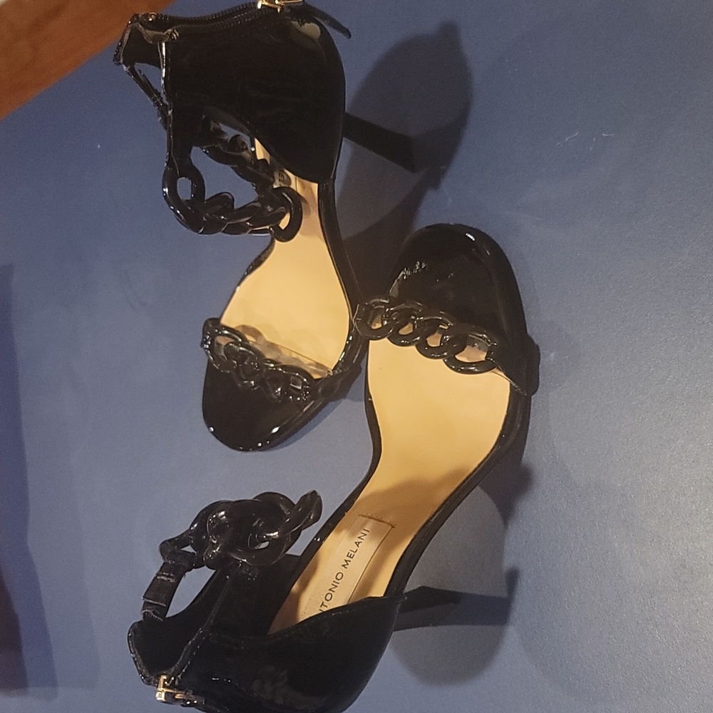 High heels with chains! Size 7.5